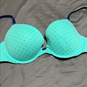 Victoria secret 36D bra